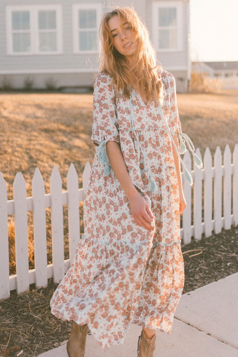 chloe boho dress Boho Fashion Is Back: The New Chlo Girl Has A 2024 Update